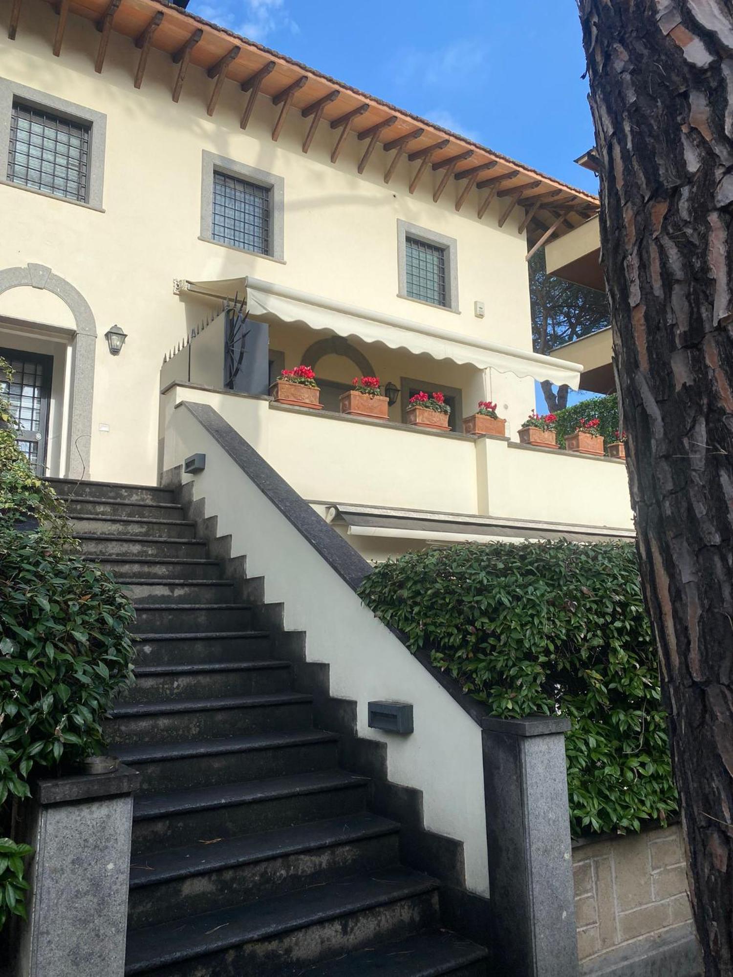 Gemelli Flower's House Roma